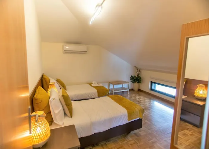 Republica Square By Hosts Apartman *