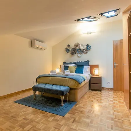 Republica Square By Hosts Appartamento *