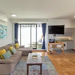 Republica Square By Hosts شقة